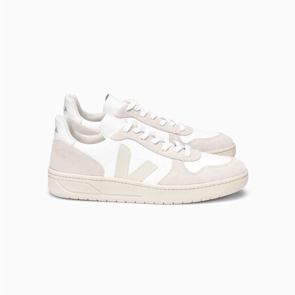 Veja Women’s V-10 - White Natural Pierre